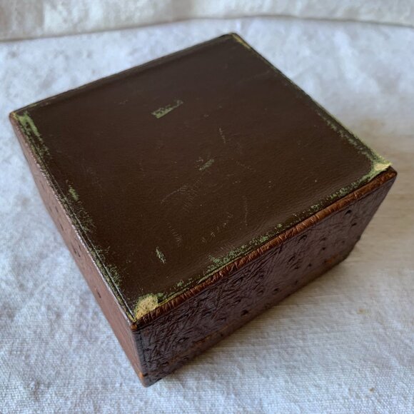 Décor | 🇬🇧 Vintage Antler Keepsake Box, Wood & Ostrich Leather, Made in England - Picture 9 of 12